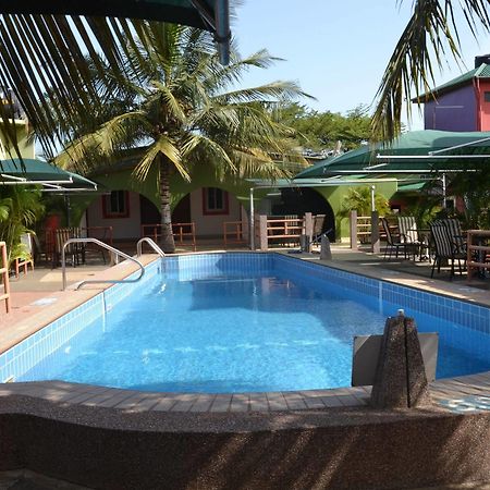 Kaysens Grande Hotel Tema Kültér fotó